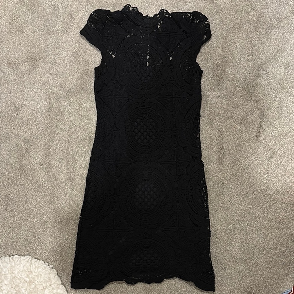 Japna Black Lance Sheath Midi Dress Mock Neck Cap Sleeve